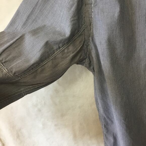 DKNY Jeans Blue Striped Button-Up Shirt - Picture 5 of 14
